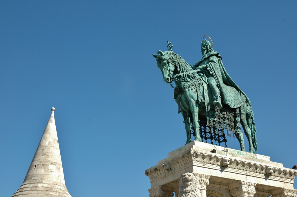 Snad nikde jinde jsem neviděl tolik jezdeckých soch, jako tady, v Budapešti.