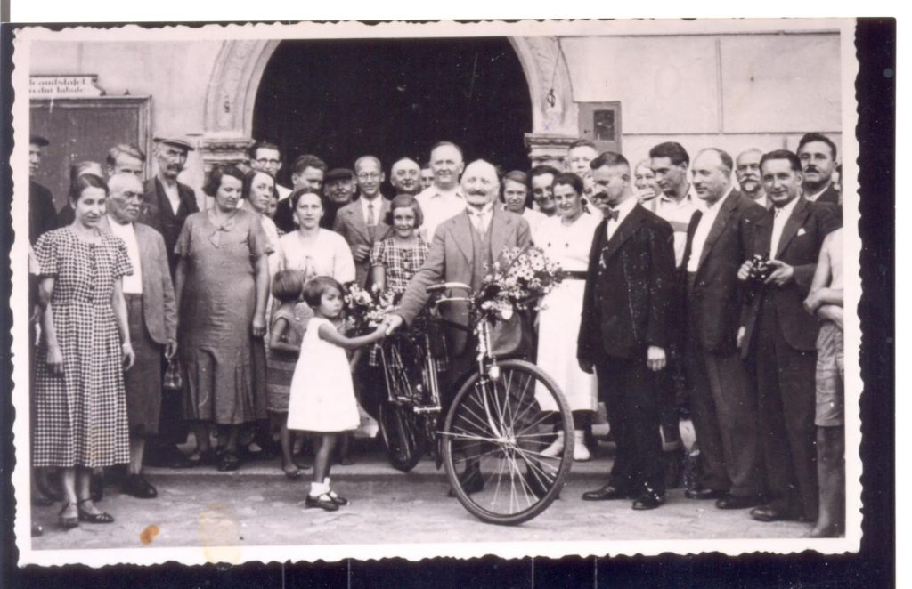 Originální fotografie z roku 1936, kdy Anton Gödrich vyrazil na kole na olympiádu do Berlína. Foto: archiv Pavlíny Ambrosch - Destinační management Poodří-Moravské Kravařsko.