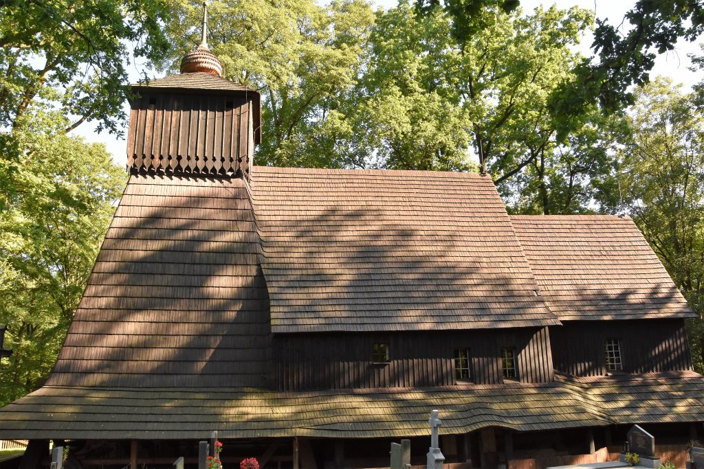 Klenot lidové architektury, dřevěný kostel v Gutech u Třince.